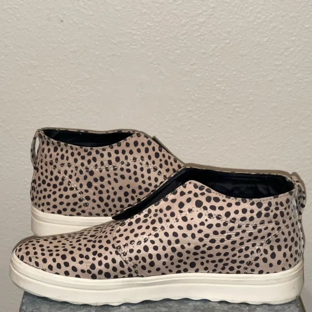 DV by Dolce Vita Animal Print Laceless Slip On Shoes, Size 8